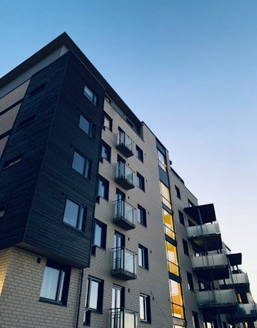 Apartment building